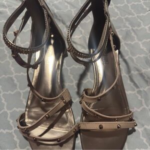 Jennifer Lopez Tan Strappy Heels